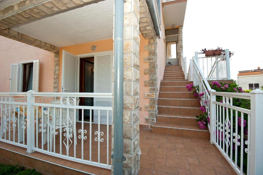 Apartments And Rooms Njivice Rom bilde