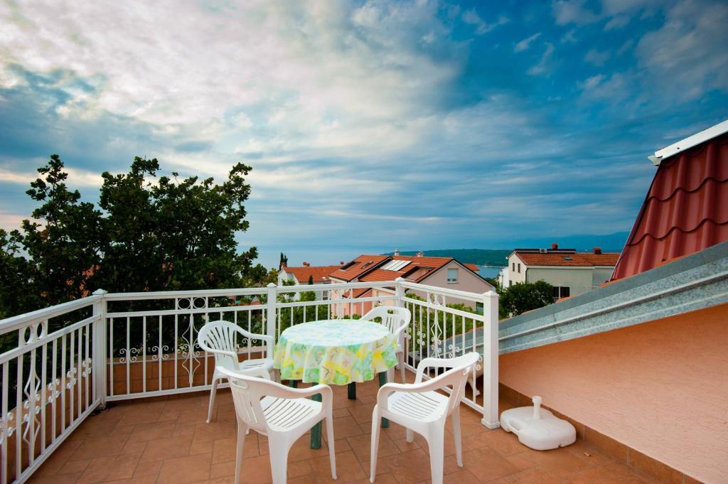 Apartments And Rooms Njivice Rom bilde